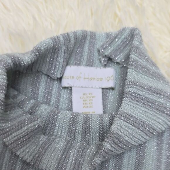 House of Harlow 1960 Gray Wide Leg Set - Picture 6 of 7